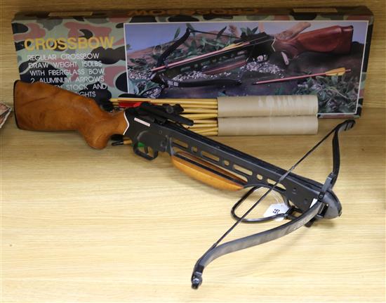 A cross-bow with bolts 78cm long